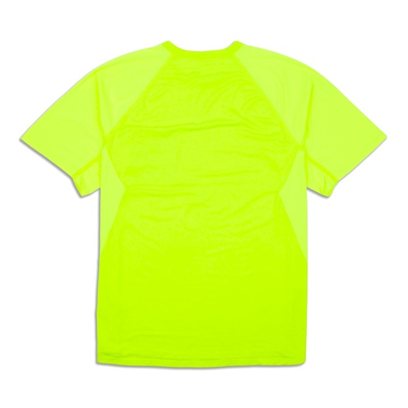 Men’s Lululemon Ventilated Hiking Shirt Short Sleeves Neon Yellow NWT Size Med - Picture 2 of 2